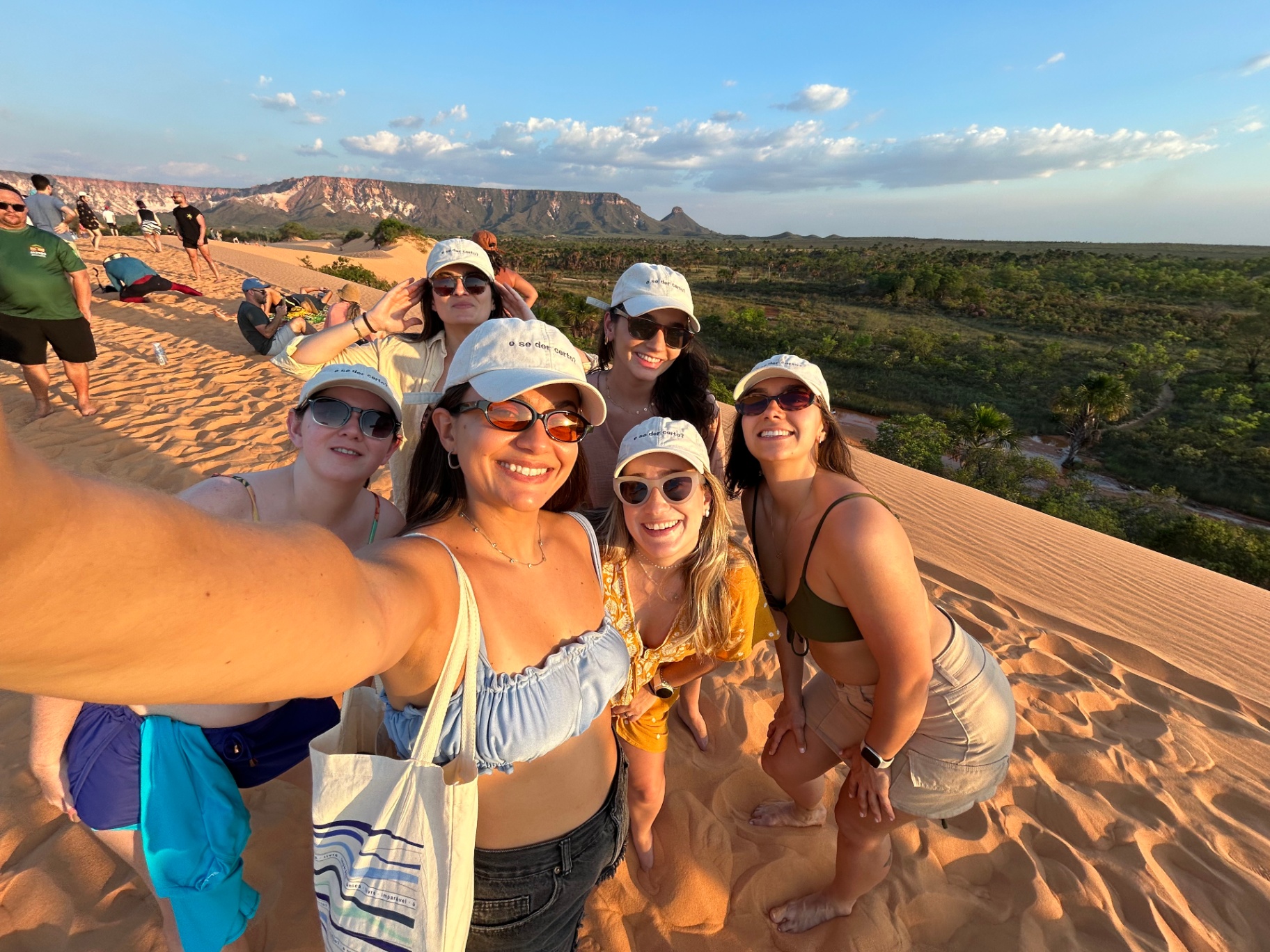 Selfie da primeira turma no alto das dunas do Jalapão